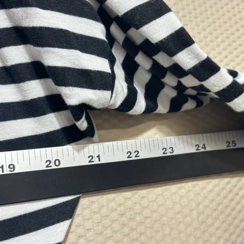 Glamour Farms Women's Black White Striped Zipper 3/4 Sleeve Top Size M - Picture 6 of 8